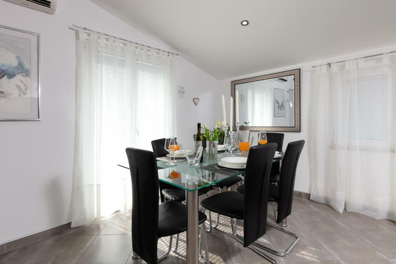 Apartments Bubalo Omiš Kültér fotó